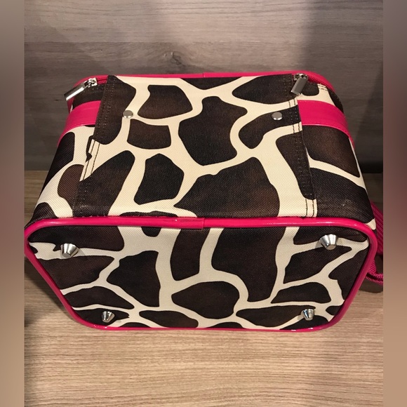 Giraffe Print ,Peace Sign Travel cosmetic Case /Bag /Suitcase Hard Case - Picture 7 of 8